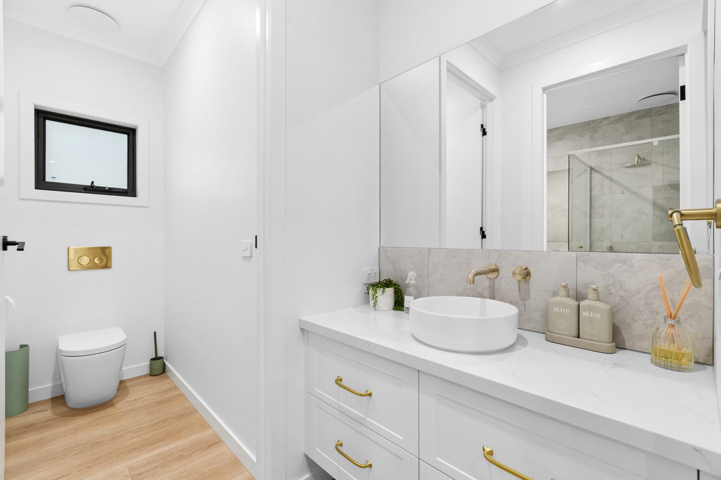 Bathroom vanity and mirror