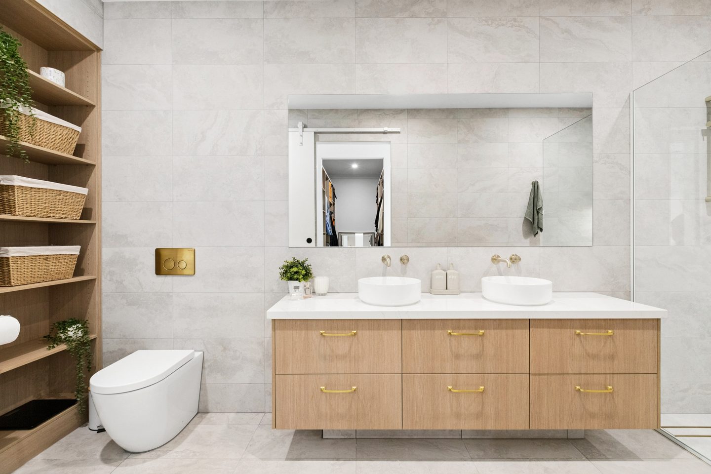 Bathroom vanity with twin basins