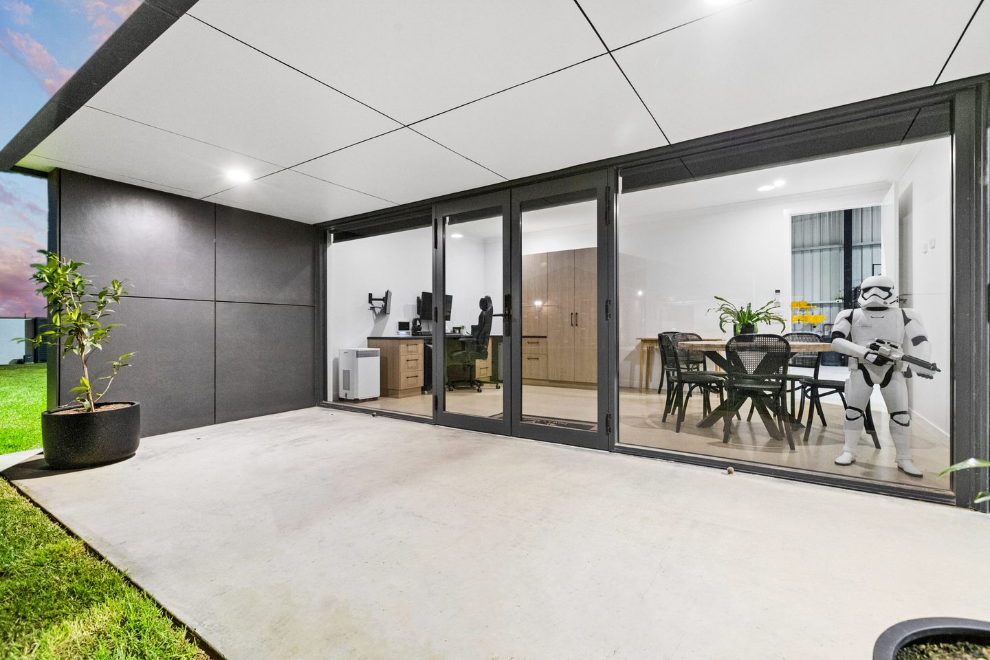 The covered entrance to the office
